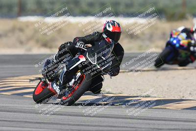 media/Oct-13-2025-Moto Forza (Mon) [[a66d839500]]/3-B Group/Session 3 (Turn 16)/